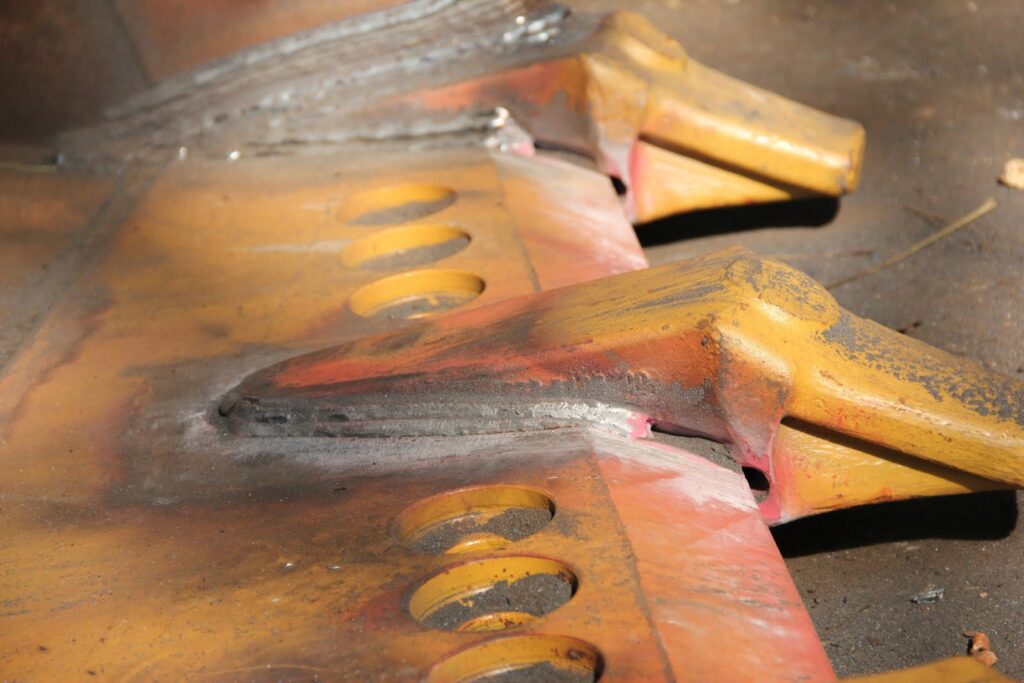 Markoló kanál felújítás kanálköröm csere - Famo Kft.