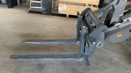 Homlokrakodó gyorscserélős raklapvilla